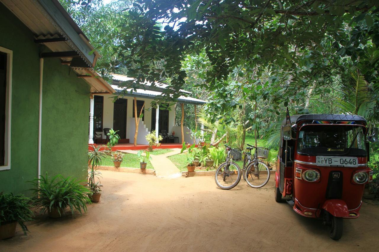 Nethmi Homestay Sigiriya Dış mekan fotoğraf